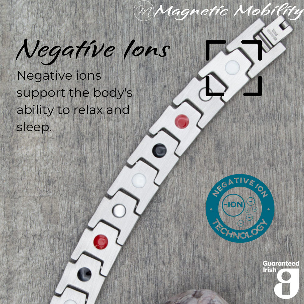 
                  
                    Load image into Gallery viewer, Alexanders Star 4in1 magnetic bracelet by Magnetic Mobility, highlighting the negative ions feature which supports the body&amp;#39;s ability to relax and sleep. Ideal for reducing stress and promoting better health.
                  
                