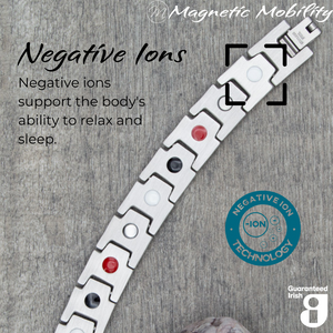 
                  
                    Load image into Gallery viewer, Alexanders Star 4in1 magnetic bracelet by Magnetic Mobility, highlighting the negative ions feature which supports the body&amp;#39;s ability to relax and sleep. Ideal for reducing stress and promoting better health.
                  
                