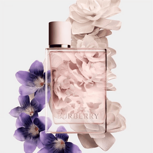 
                  
                    Load image into Gallery viewer, Burberry Her Petals Eau de Parfum Limited Edition 88ml
                  
                