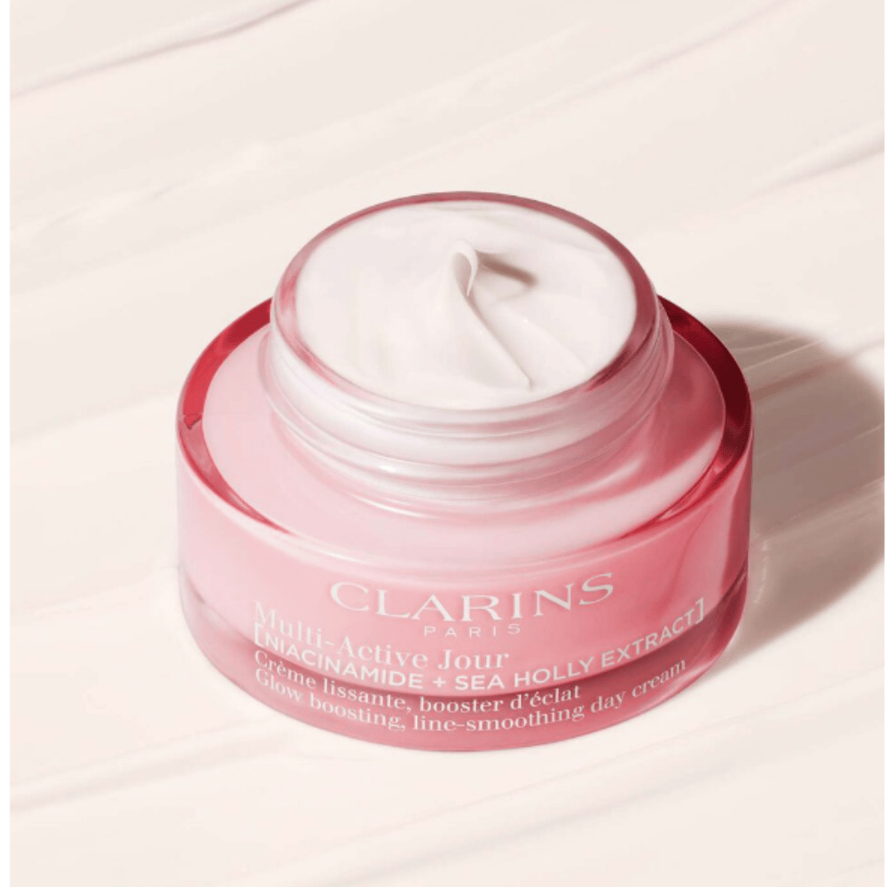 
                  
                    Load image into Gallery viewer, Clarins Multi-Active Day Cream All Skin Types - 50ml
                  
                