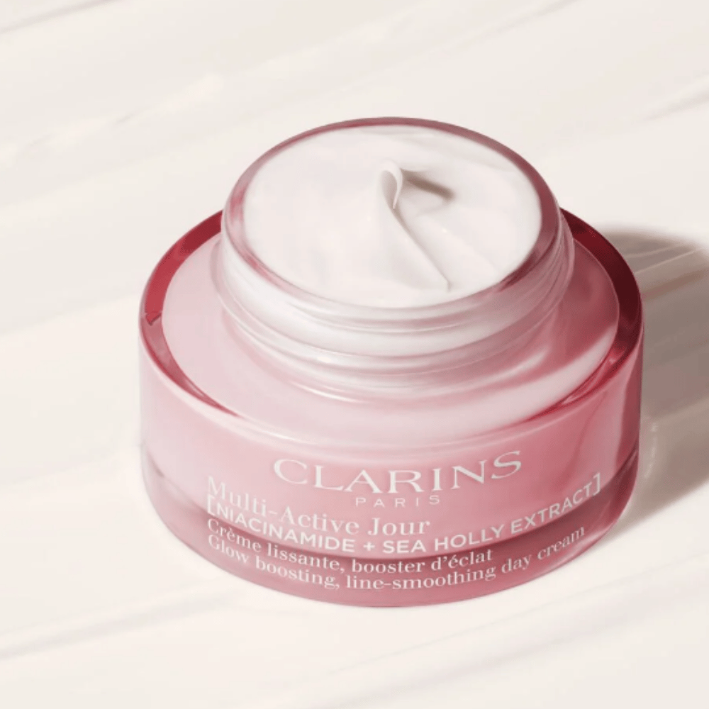 
                  
                    Load image into Gallery viewer, Clarins Multi-Active Day Cream Dry Skin- 50ml
                  
                