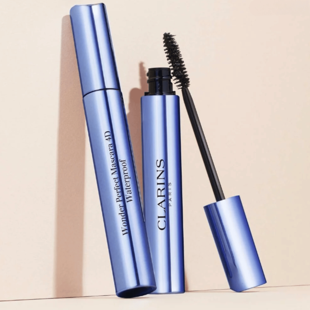 
                  
                    Load image into Gallery viewer, Clarins Wonder Perfect Mascara 4D Waterproof
                  
                