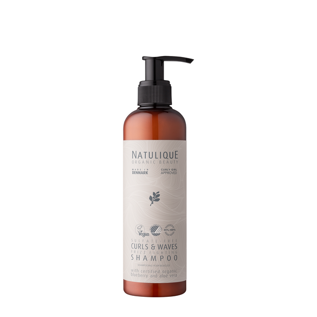 Natulique Curls and Waves Shampoo