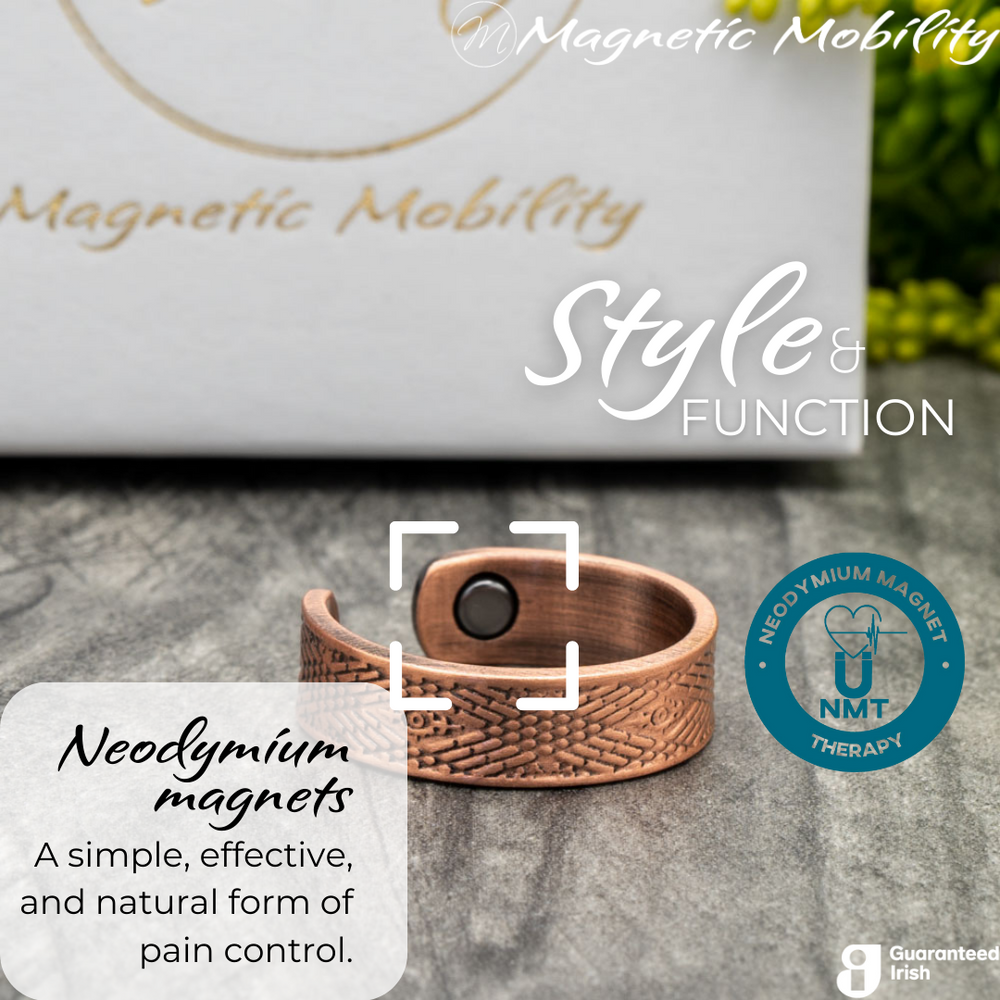 
                  
                    Load image into Gallery viewer, Close up of the Neodymium magnets on the Hawthorn copper ring from Magnetic Mobility - the open backed ring features NTM or Neodymium magnet therapy for arthritis. 
                  
                