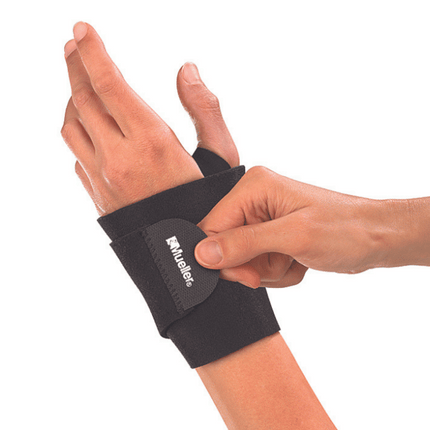 Mueller Wrap Around Wrist Support