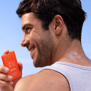 
                  
                    Load image into Gallery viewer, SVR Sun Secure Pocket Spray SPF50+ 20ml
                  
                