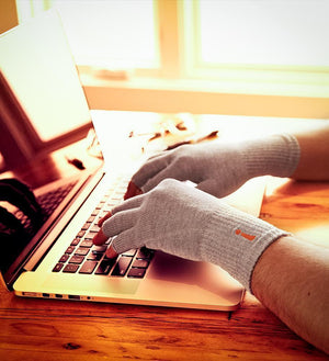 
                  
                    Load image into Gallery viewer, Incrediwear Fingerless Circulation Gloves
                  
                