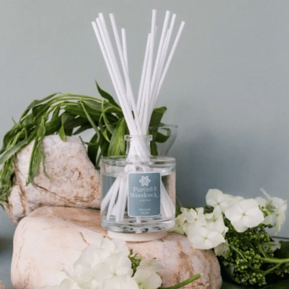 
                  
                    Load image into Gallery viewer, Purcell &amp;amp; Woodcock Lumiere - Willow Moss Scented Reed Diffuser
                  
                